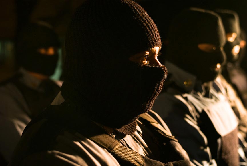 Juárez: Law enforcement troops in masks; © Julián Cardona